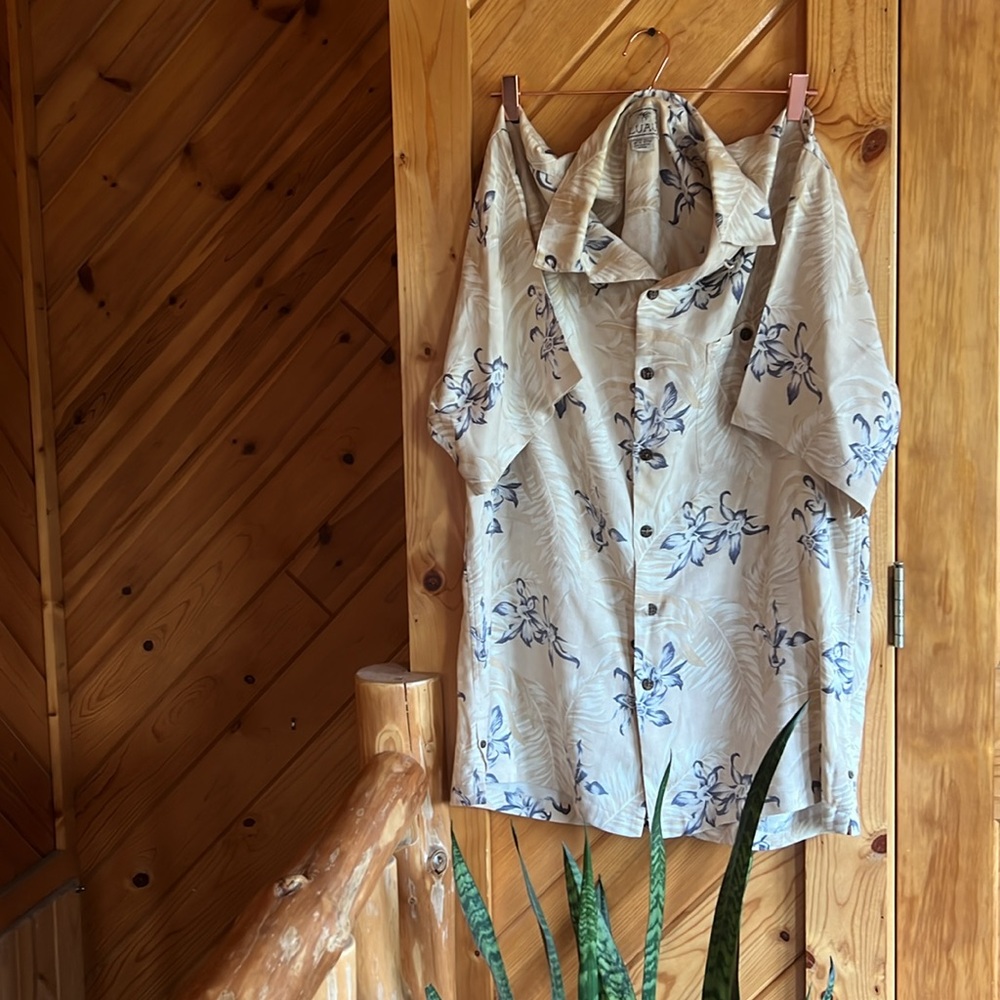 Luau 100% Silk Short Sleeve Button Down XL